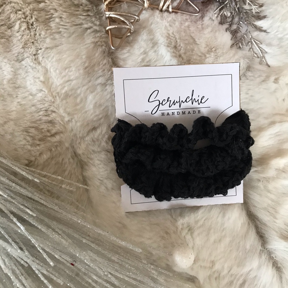 Set of 3 Crochet Ponytail Holders, Charmed Knits - Picture 3 of 6